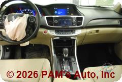 Vehicle photo 12