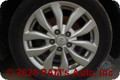 Vehicle photo 7
