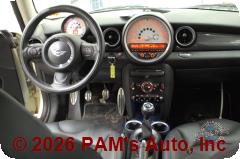 Vehicle photo 12