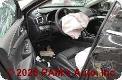 Vehicle photo 8