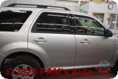 Vehicle photo 3