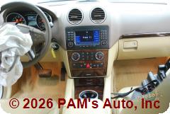 Vehicle photo 11