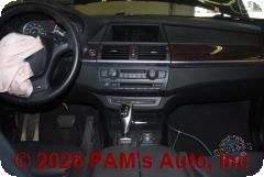 Vehicle photo 12