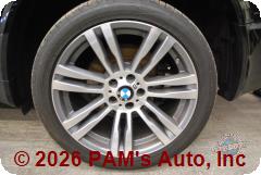 Vehicle photo 7