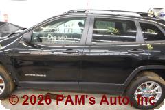Vehicle photo 6