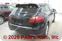 Vehicle photo 4