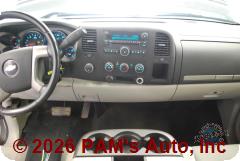 Vehicle photo 12