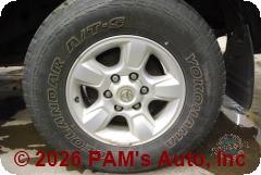 Vehicle photo 7