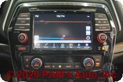 Vehicle photo 11