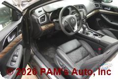 Vehicle photo 8