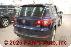 Vehicle photo 4
