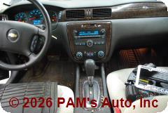 Vehicle photo 12