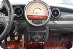 Vehicle photo 11