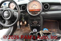Vehicle photo 12