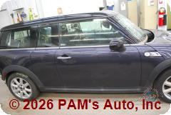 Vehicle photo 3