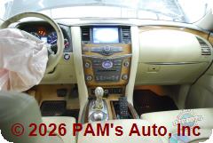 Vehicle photo 12