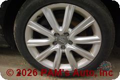 Vehicle photo 7