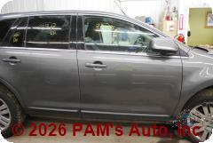 Vehicle photo 3
