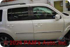 Vehicle photo 3