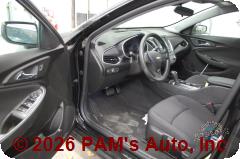 Vehicle photo 8