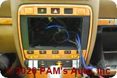 Vehicle photo 11