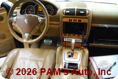 Vehicle photo 12