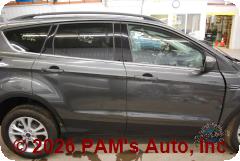 Vehicle photo 3