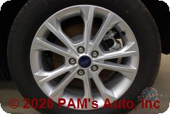 Vehicle photo 7