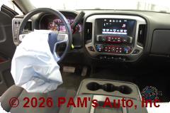 Vehicle photo 12