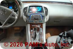 Vehicle photo 12