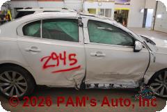 Vehicle photo 3