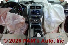 Vehicle photo 13