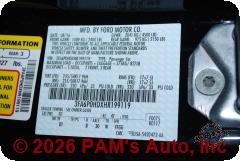 Vehicle photo 14