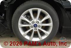 Vehicle photo 7