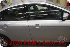 Vehicle photo 3
