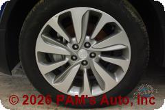 Vehicle photo 7