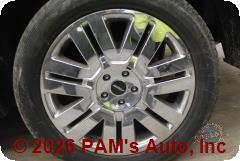 Vehicle photo 7