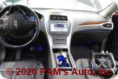 Vehicle photo 12