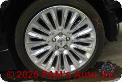 Vehicle photo 7