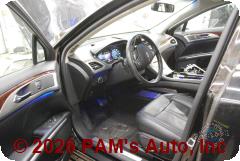 Vehicle photo 8