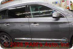 Vehicle photo 3
