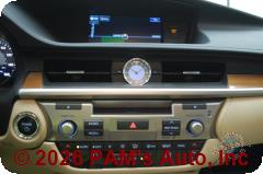 Vehicle photo 11