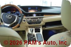 Vehicle photo 12