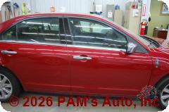 Vehicle photo 3