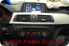 Vehicle photo 11
