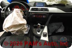 Vehicle photo 12
