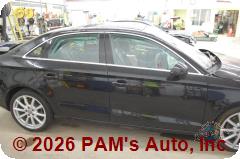 Vehicle photo 3