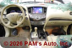 Vehicle photo 12