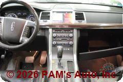 Vehicle photo 12