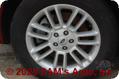Vehicle photo 7